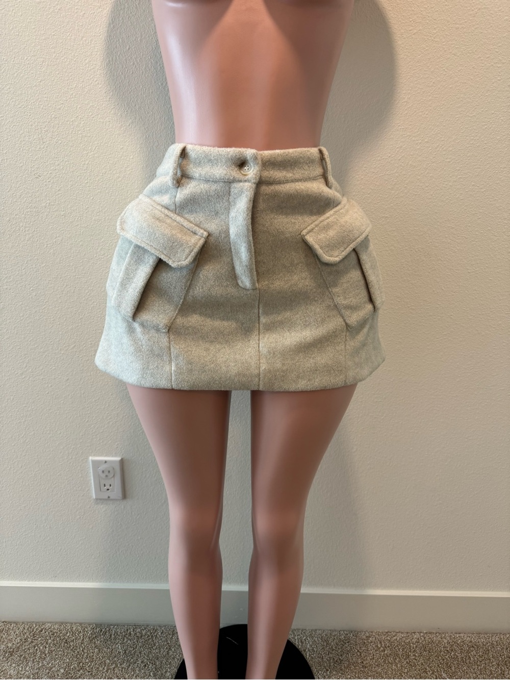 High-Waist Beige Mini Skirt with Flap Pockets